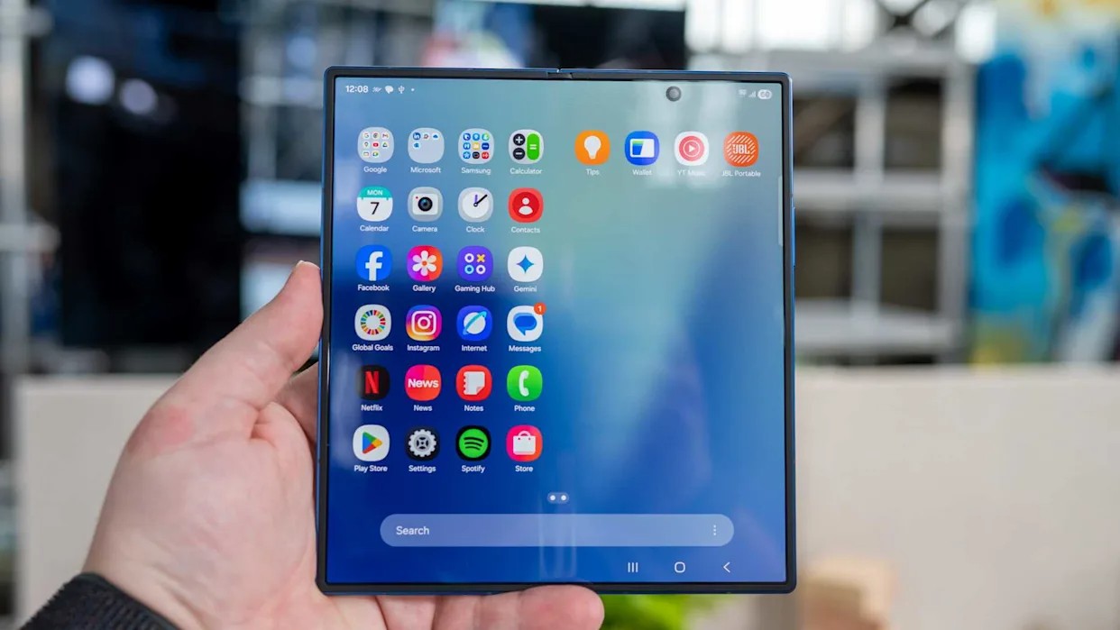 GIÁ SMARTPHONE CÓ THỂ TĂNG CAO DO THIẾU CHIP NHỚ