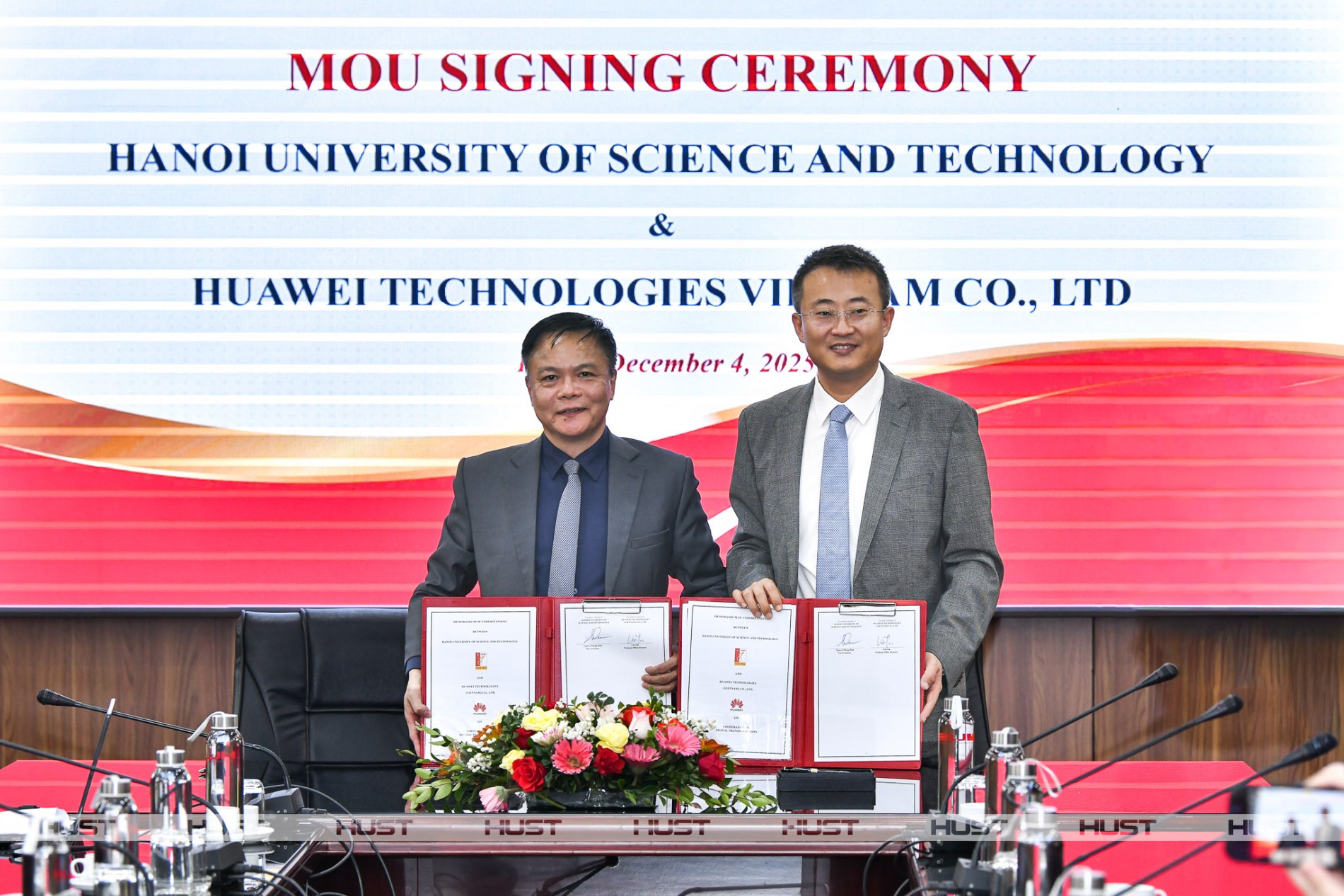 HỢP TÁC CHIẾN LƯỢC GIỮA ĐẠI HỌC BÁCH KHOA HÀ NỘI VÀ HUAWEI: KIẾN TẠO NGUỒN NHÂN LỰC CHẤT LƯỢNG CAO CHO KỶ NGUYÊN AI VÀ 5G