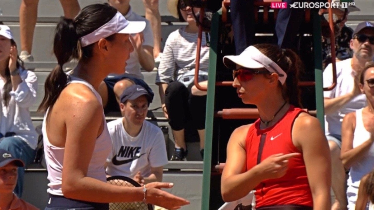 Tay vợt Trung Quốc bị từ chối bắt tay ở Roland Garros
