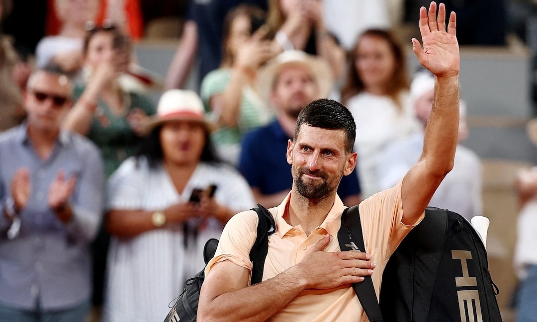 Djokovic thua ngược ở vòng ba Roland Garros