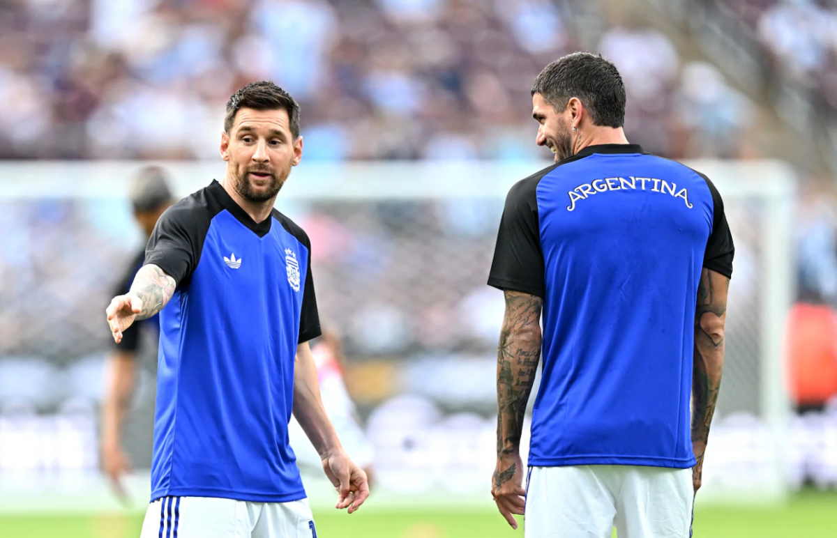 Messi tập thể lực ngay sau trận giao hữu của Argentina