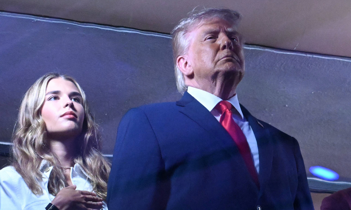 Hào quang của ông Trump dần phai trong giới giải trí Mỹ