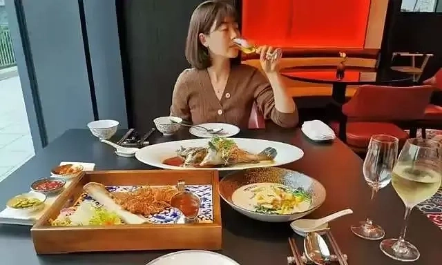 Vỡ mộng tuổi trung niên vì lối sống không con cái
