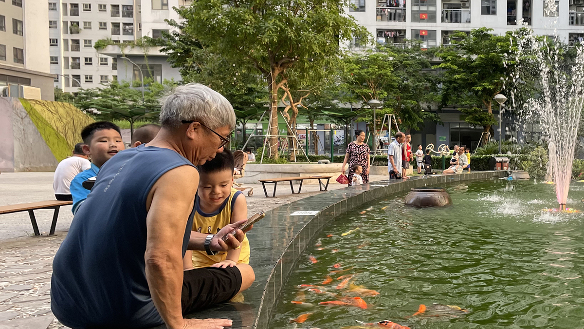 Người Việt trung niên chuẩn bị cho tuổi già thế nào