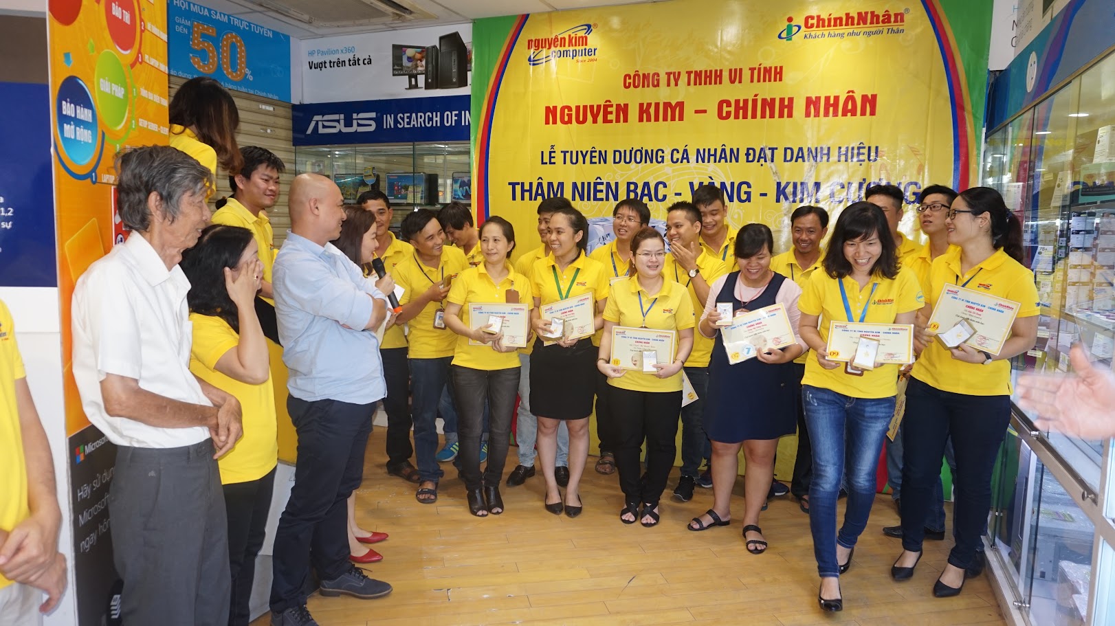 tham-nien-2017.JPG